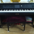 几乎全新的雅马哈电钢琴CVP605
